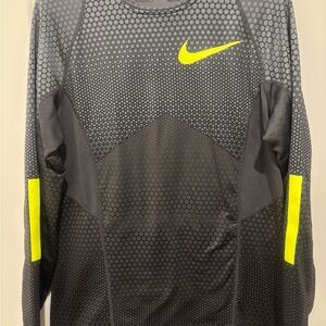 Nike Men's Hyperwarm Long Sleeve Shirt
